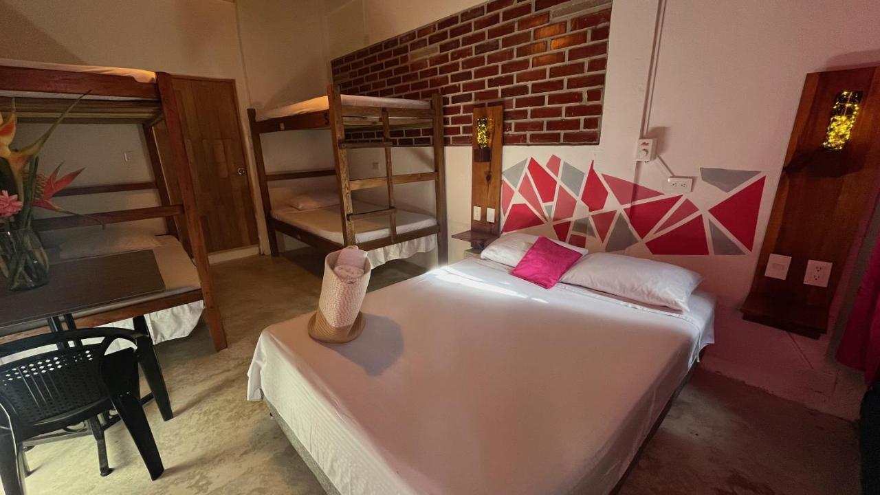 Tayrona Juancho'S House Hostel & Coworking Los Naranjos Eksteriør bilde